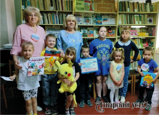 В библиотеке села Барановка детсадовцам рассказали о Дне России