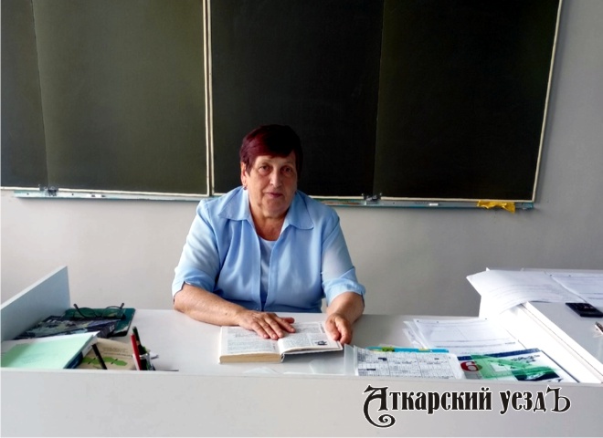 Татьяна Енькова 44 года работает в селе учителем химии и биологии
