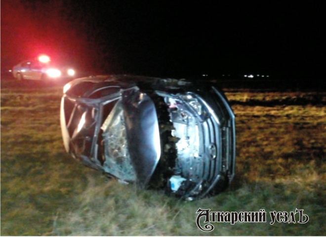 В Аткарском районе в аварии с автомобилем Lada пострадал водитель