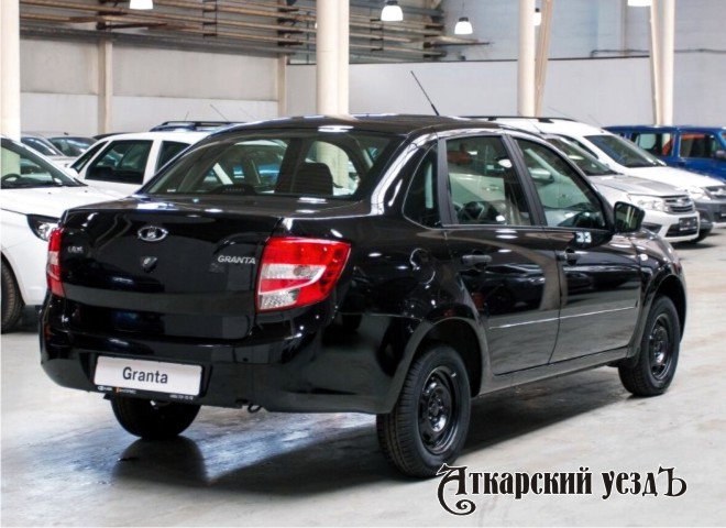 Администрация Аткарского района купит два автомобиля Lada Granta