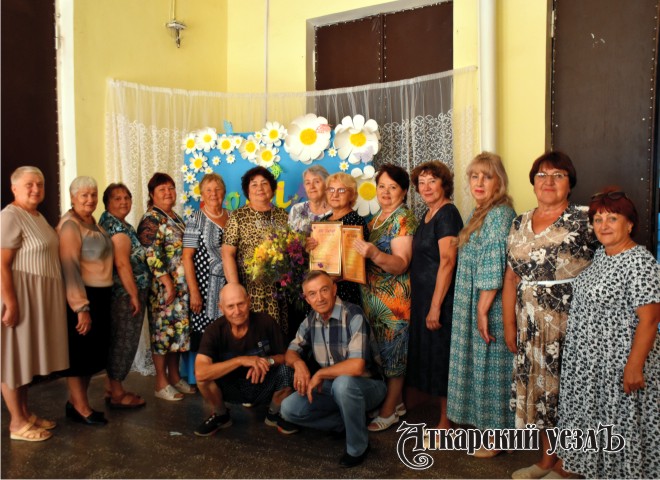 Аткарчанки из «Журавушки» стали лауреатами фестиваля «Хит-парад»
