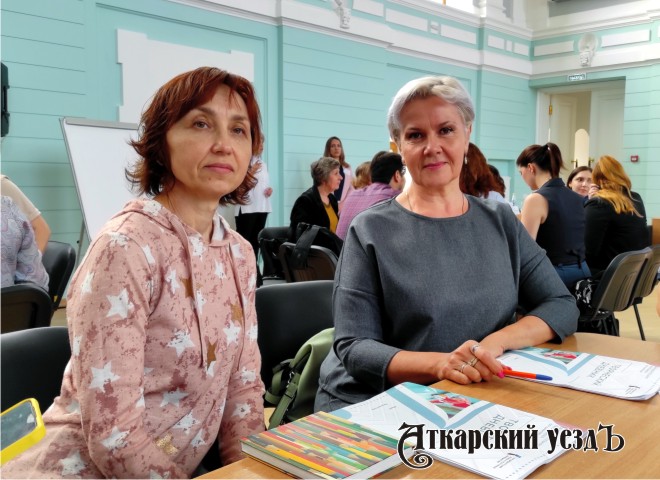 Аткарские библиотекари Галина Ипполитова и Ирина Баранова
