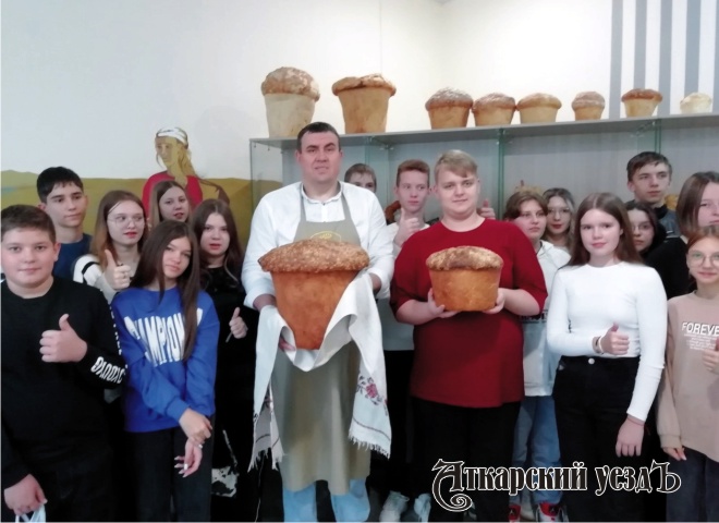 Аткарские ученики посетили Вавиловский университет и Музей калача