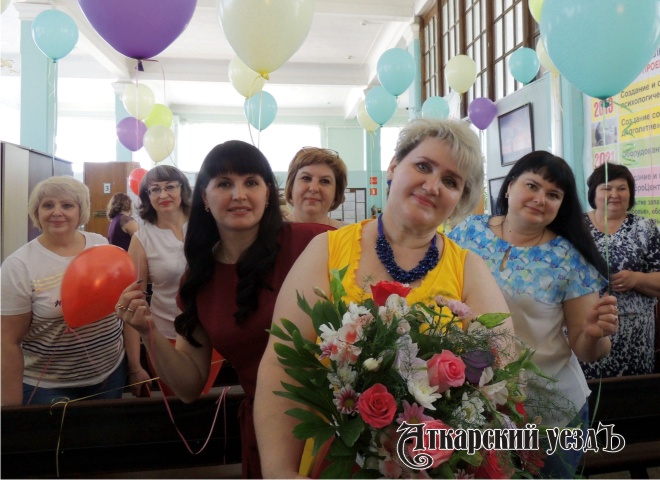 В Аткарском КЦСОН отметили Международный день друзей