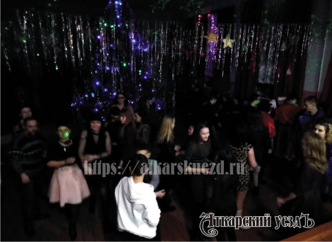 Чудеса под Новый год: в Даниловке провели вечер отдыха для взрослых
