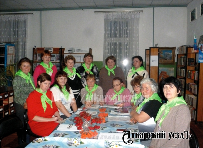 На встрече ко Дню матери в Совете женщин села Озерное