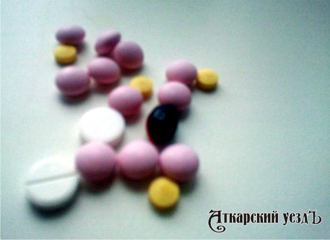 Следком Саратовской области напомнил об опасности отравления детей лекарствами и бытовой химией