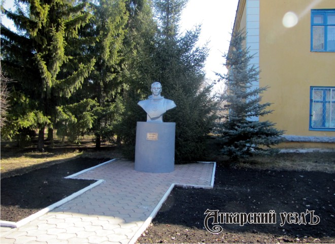 День Космонавтики в Аткарске: у памятника Гагарину пройдет митинг