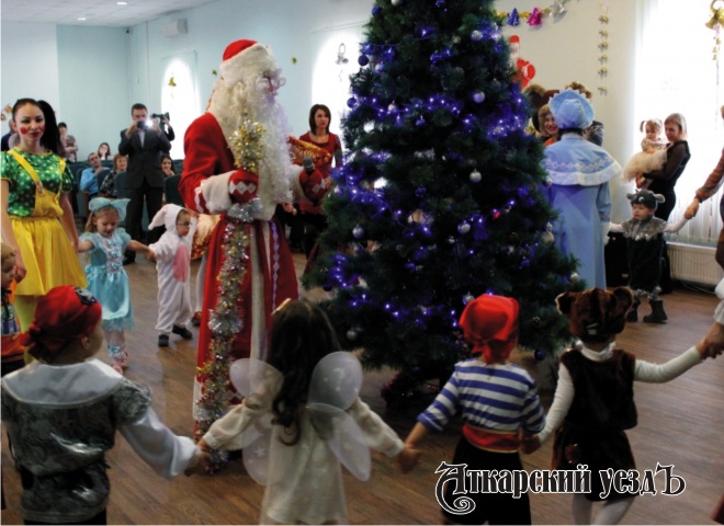 В регионе отменят новогодние мероприятия, но оставят детские елки