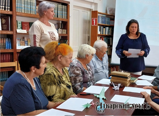 Литературный час в библиотеке посвятили 100-летию Расула Гамзатова