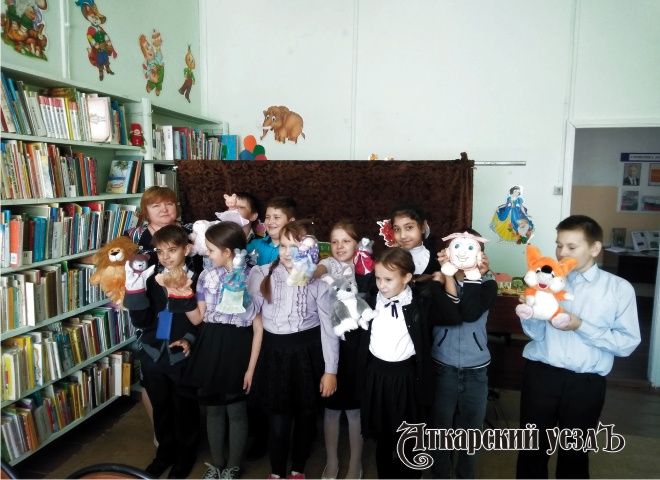 Аткарские школьники попробовали себя в роли кукловодов