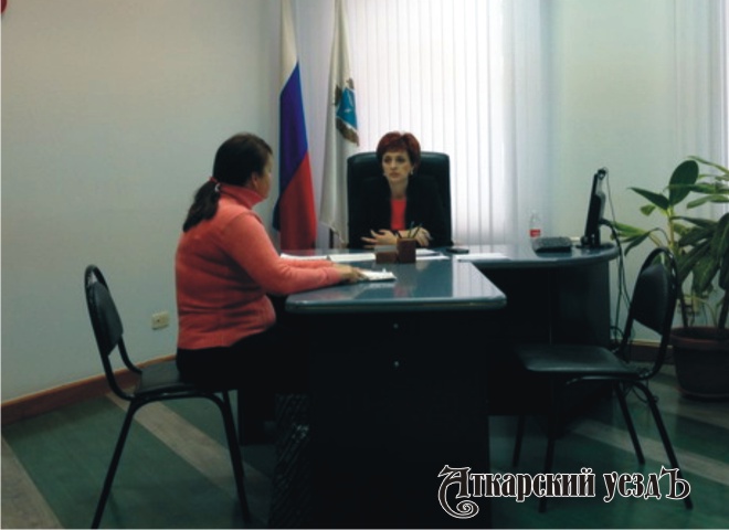 Руководитель министерства социального развития Саратовской области Лариса Колязина проводит личный прием граждан