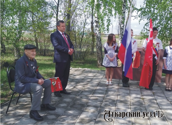 В поселке Лопуховка торжественно отметили День Победы