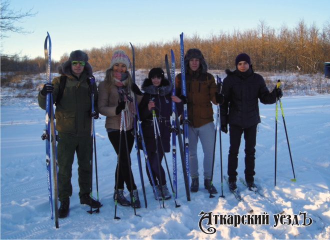 Аткарские активисты призывают вставать на лыжи