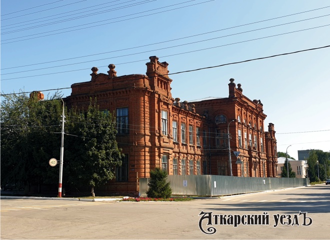 По ТВ осветили восстановление бывшей Алексеевской гимназии