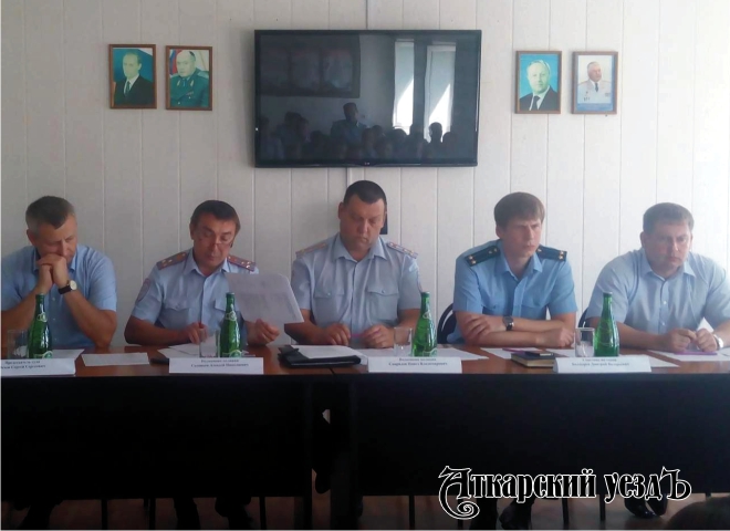 Полиция Аткарска подводит итоги работы за 6 месяцев 2016 года