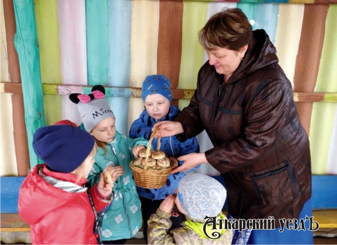 В селе под Аткарском ребята отметили Международный день пряника