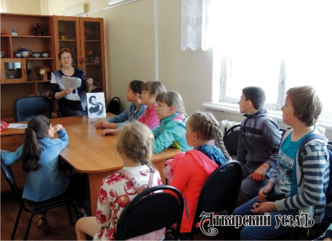 Волонтер рассказала детям о Пушкине