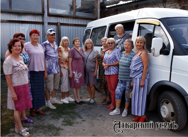 Аткарские пенсионеры посетили сероводородный источник «Фонтан»