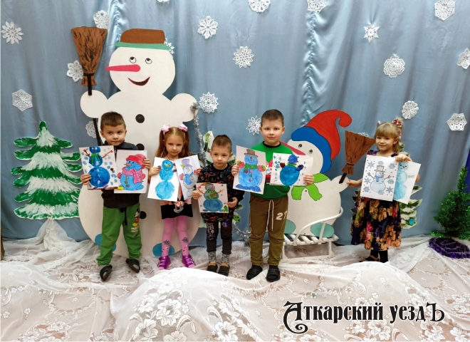 В Большой Екатериновке отметили Международный день Снеговика