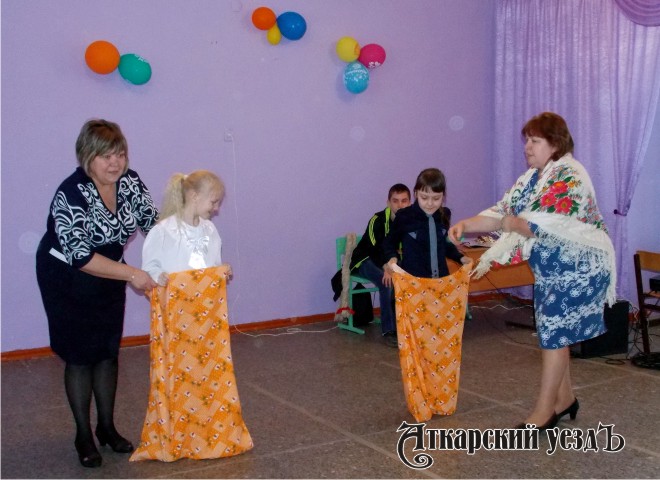 Праздник Масленицы отметили в школе № 2 Аткарска