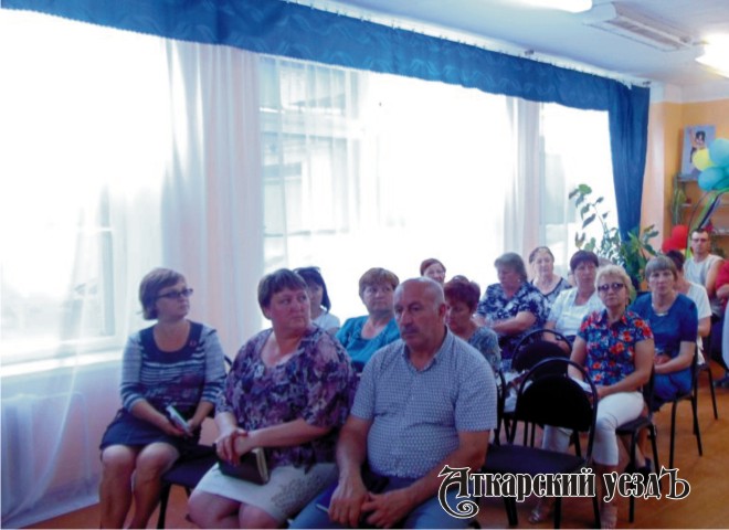 На встрече органов местного самоуправления с населением Языковки