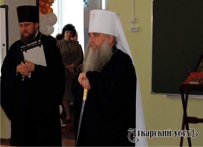 Митрополит Саратовский и Вольский Лонгин совершит торжественное богослужение в Аткарске