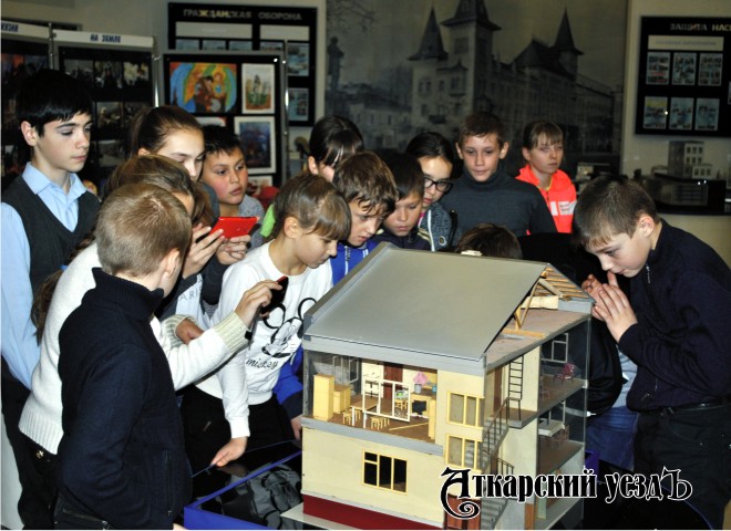 Юные патриоты из «Каскада» посетили музей ГУ МЧС