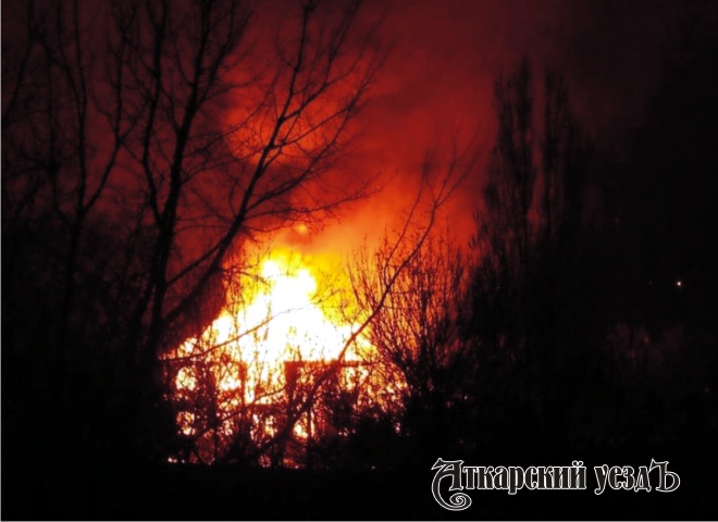 Из-за поломки газового оборудования сгорел дом в Александровке