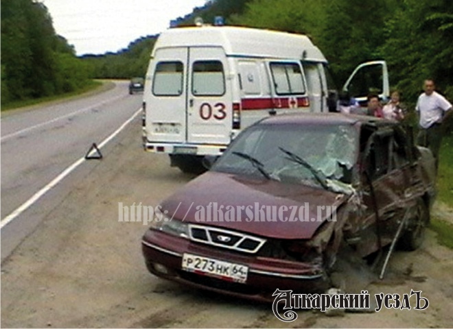 В ДТП в Аткарске пострадали автоледи и 70-летняя пассажирка