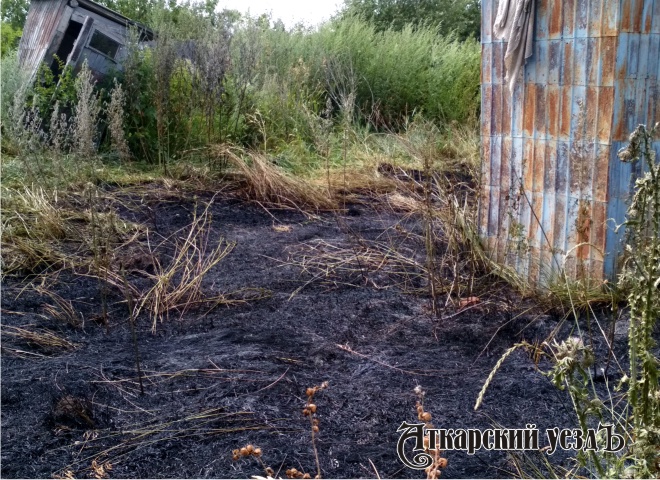 Последствия пожара в Аткарском районе