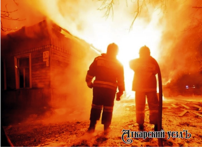 На пожаре в частном доме в селе Озерное погибла 79-летняя пенсионерка