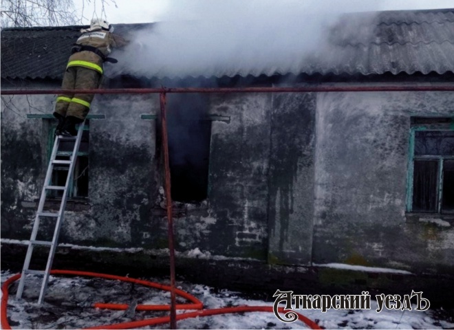 В Озёрном произошёл пожар в жилом доме, виновата ветхая проводка
