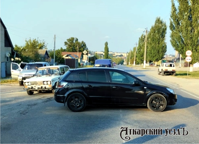 Авария на улице Телефонной в Аткарске