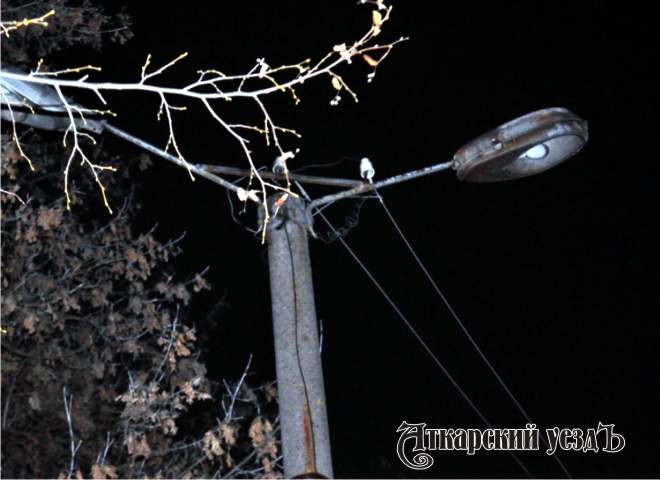 Жители улицы Петровской пожаловались на отсутствие освещения