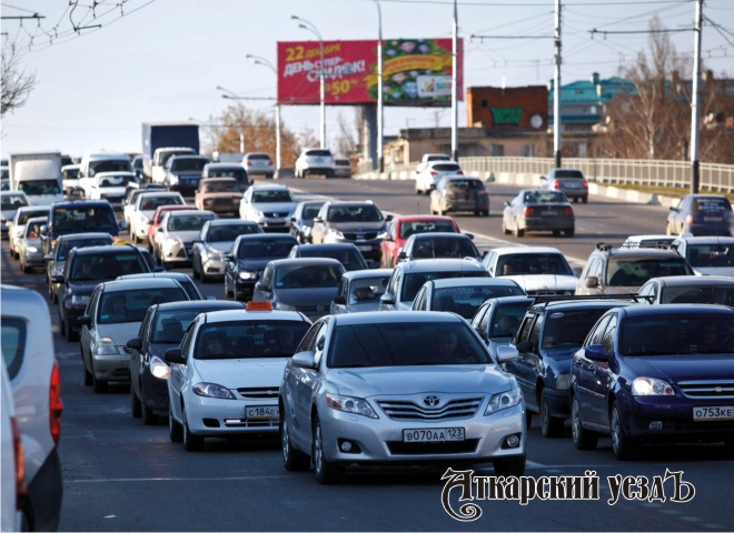 В РФ предложено отменить транспортный налог на отечественные авто