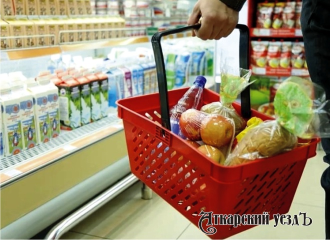 Хлеб, масло, лук и рис в Саратовской области – самые дешевые в ПФО