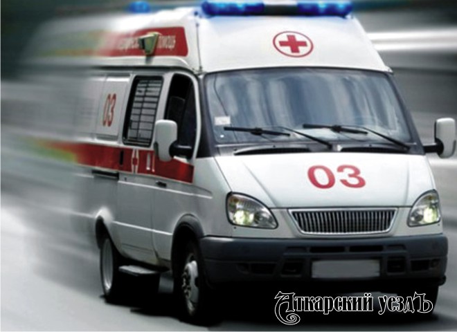 Автоинспекторы в Аткарске приучат водителей пропускать кареты «скорой помощи»
