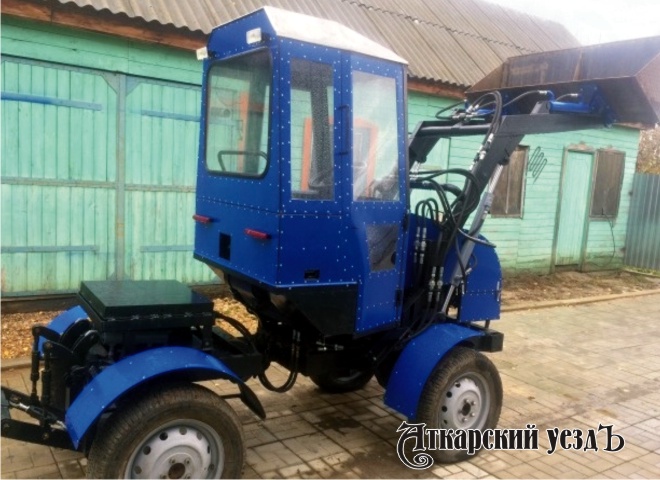 Самодельный трактор, сделанный в Аткарском районе