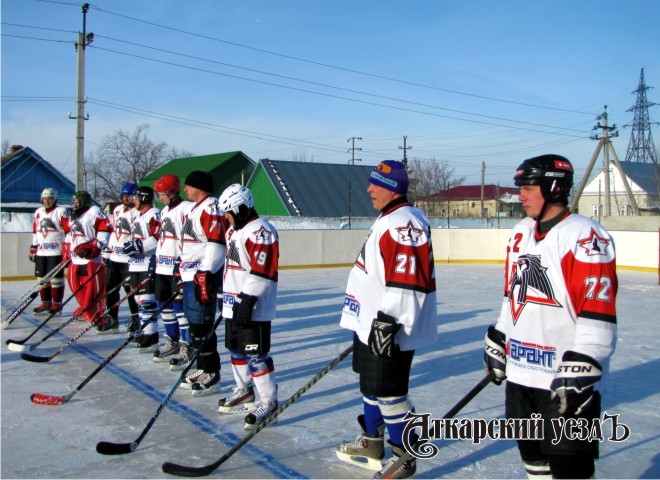 Аткарчане проведут товарищескую встречу по хоккею с саратовскими «Ястребами»