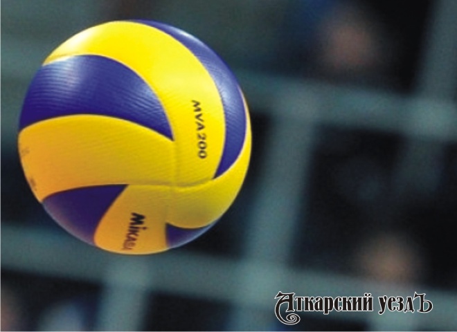 В Аткарске завершился юбилейный волейбольный турнир