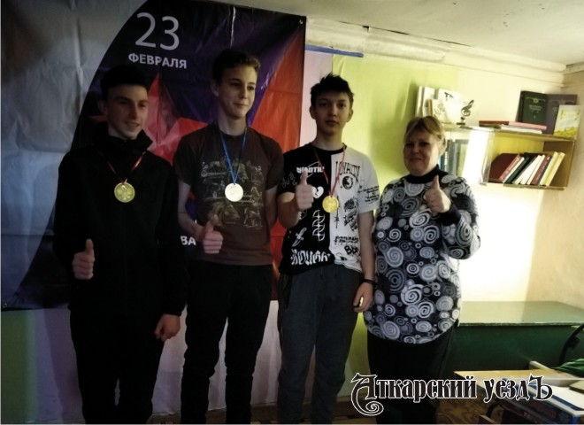 В Барановке посвятили турнир по армрестлингу мужскому празднику