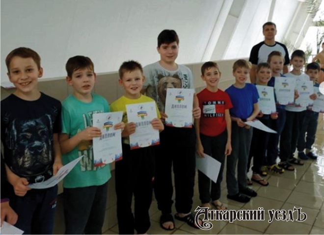 Юные аткарские ватерполисты взяли бронзу турнира «Золотая осень»