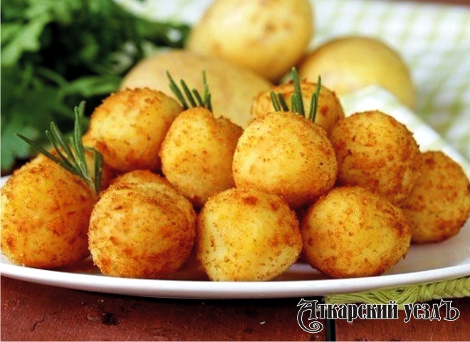 Картофельные шарики с сыром – рецепт необычного гарнира от «АУ»