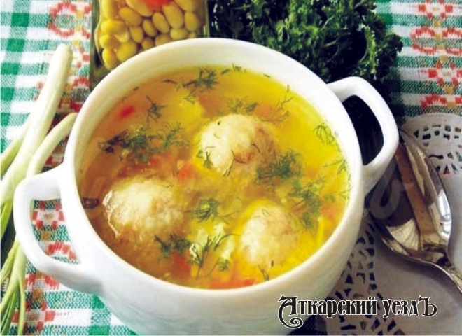 Вкусный суп с болгарским перцем и сырными шариками – рецепт от «АУ»