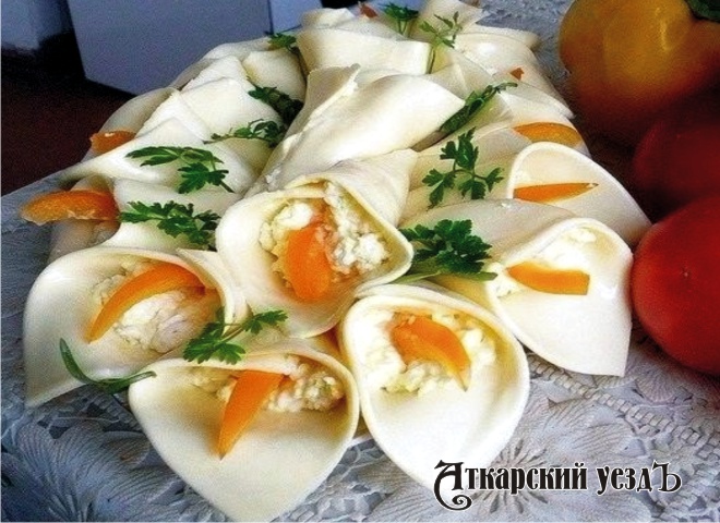 Сырная закуска к празднику «Каллы» – рецепт дня от «Уезда»