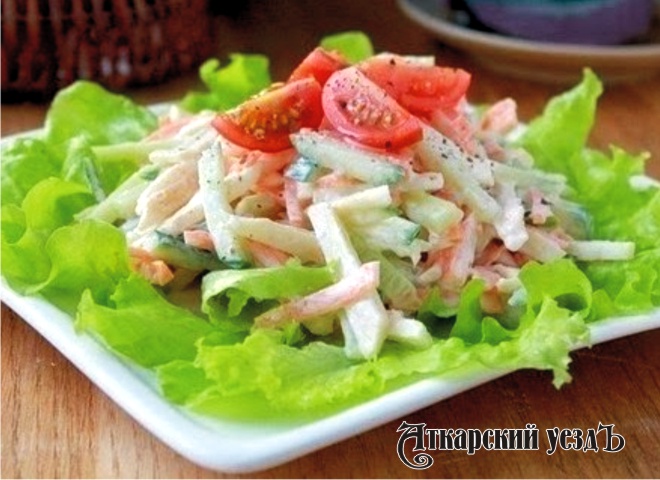 Витаминный весенний салат «Здоровье» – рецепт дня от «Уезда»