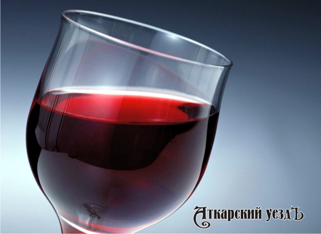 Красное вино может защитить от запаха изо рта и кариеса – исследование