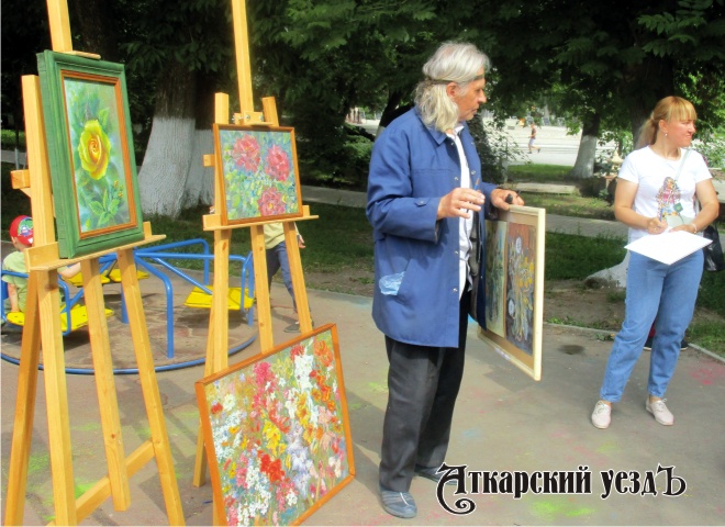 Петр Трущелев провел в городском парке мастер-класс по рисованию