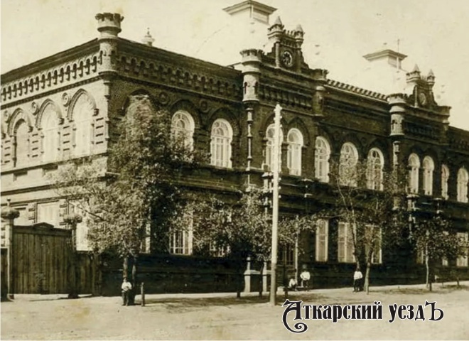 Черно-белое фото школы № 9 Аткарска